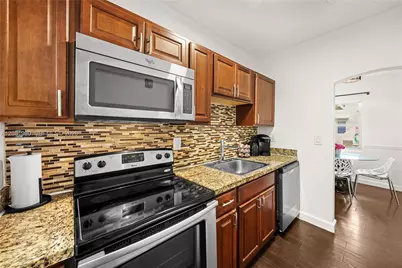 1032 Michigan Ave #D, Miami Beach, FL 33139 - Photo 9