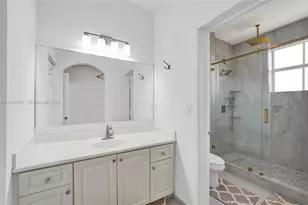 953 SW 143rd Ave, Pembroke Pines, FL 33027 - Photo 23