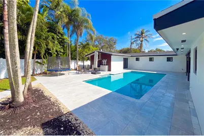 8201 SW 151st St, Palmetto Bay, FL 33158 - Photo 19