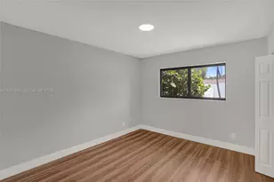 555 NW 124th St, North Miami, FL 33168 - Photo 25
