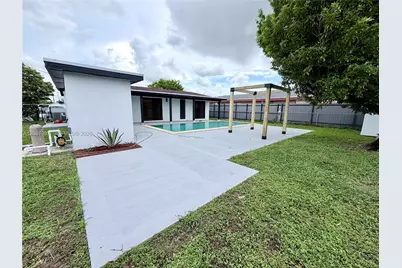 3210 SW 94th Ct, Miami, FL 33165 - Photo 7