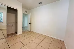 573 NE 82nd St, Miami, FL 33138 - Photo 15