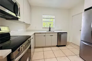 573 NE 82nd St, Miami, FL 33138 - Photo 7