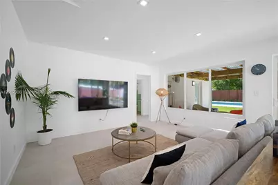 1360 NE 138th St, North Miami, FL 33161 - Photo 21
