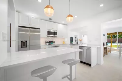 1360 NE 138th St, North Miami, FL 33161 - Photo 17