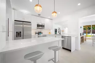 1360 NE 138th St, North Miami, FL 33161 - Photo 17