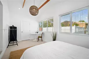 1360 NE 138th St, North Miami, FL 33161 - Photo 19