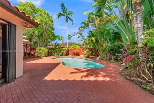 2533 NE 35th Dr, Fort Lauderdale, FL 33308 - Photo 11