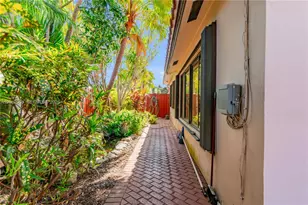 2533 NE 35th Dr, Fort Lauderdale, FL 33308 - Photo 39