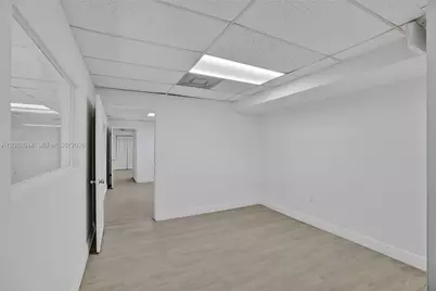 900 Flagler St, Miami, FL 33130 - Photo 15