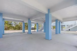 31569 Ave D, Big Pine, FL 33043 - Photo 3