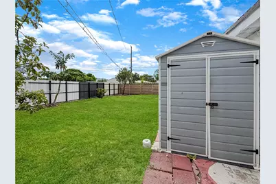 2728 Dewey St, Hollywood, FL 33020 - Photo 19