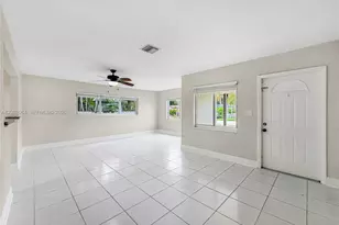 2728 Dewey St, Hollywood, FL 33020 - Photo 5