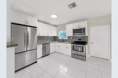 2728 Dewey St, Hollywood, FL 33020 - Photo 9