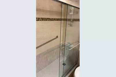 2770 W 61st Pl #204, Hialeah, FL 33016 - Photo 15
