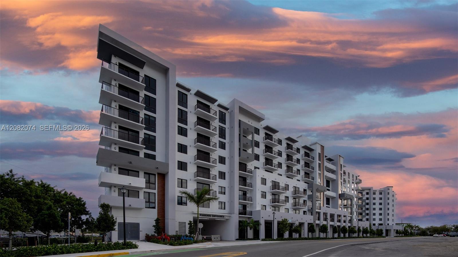 19401 W Dixie Hwy #202 - 19401 W Dixie Hwy #202, Miami, FL 33180 Luxury Property | Jose Angel Pina
