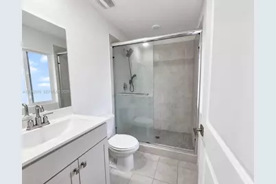 2419 SE 11th St, Homestead, FL 33035 - Photo 17