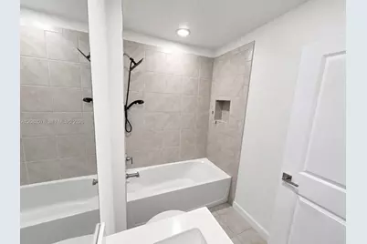 2419 SE 11th St, Homestead, FL 33035 - Photo 19