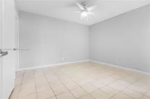 3040 NE 16th Ave, Oakland Park, FL 33334 - Photo 17