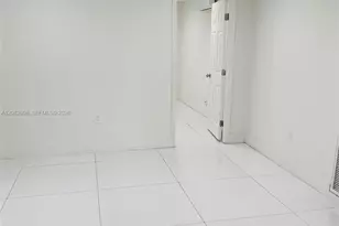 3335 SW 26th St, Miami, FL 33133 - Photo 17