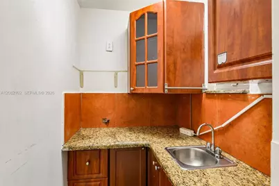 13130 SW 15th Ln, Miami, FL 33184 - Photo 7