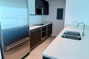 500 Brickell Ave, Miami, FL 33131 - Photo 3