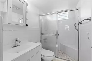 2903 Point E Dr, Aventura, FL 33160 - Photo 25