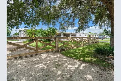 30312 SW 172nd Ave, Homestead, FL 33030 - Photo 5
