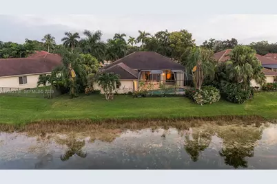 3026 Lakewood Dr, Weston, FL 33332 - Photo 25