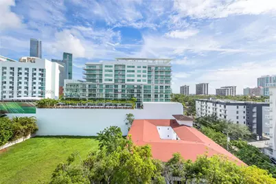 201 SW 17th Rd #807, Miami, FL 33129 - Photo 1