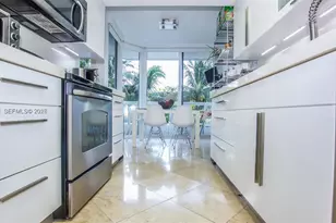 21055 Yacht Club Dr, Aventura, FL 33180 - Photo 7