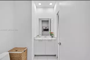 951 Brickell Ave, Miami, FL 33131 - Photo 15
