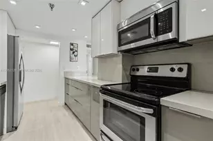210 174th St, Sunny Isles Beach, FL 33160 - Photo 37