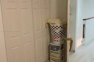 11183 NW 7th St, Miami, FL 33172 - Photo 17