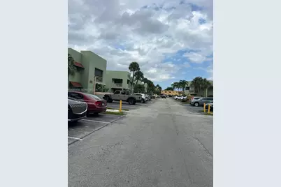 11183 NW 7th St #104, Miami, FL 33172 - Photo 23