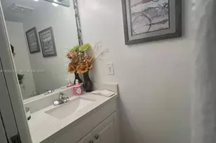 11183 NW 7th St, Miami, FL 33172 - Photo 19