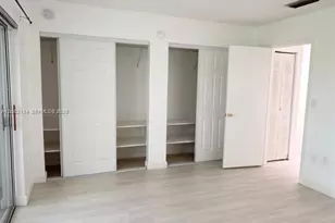 11183 NW 7th St, Miami, FL 33172 - Photo 23