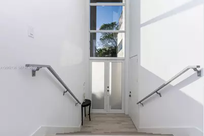 2875 SW 33rd Ct #2875, Miami, FL 33133 - Photo 9