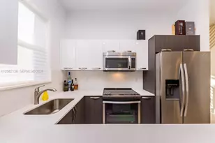 2875 SW 33rd Ct, Miami, FL 33133 - Photo 3