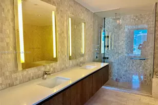 88 SW 7th St, Miami, FL 33130 - Photo 21