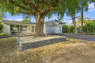 1103 Washington St, Hollywood, FL 33019 - Photo 3