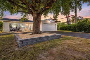 1103 Washington St, Hollywood, FL 33019 - Photo 1