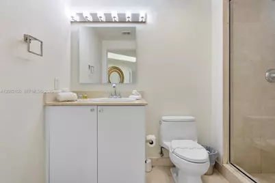 17555 Atlantic Blvd #508, Sunny Isles Beach, FL 33160 - Photo 41