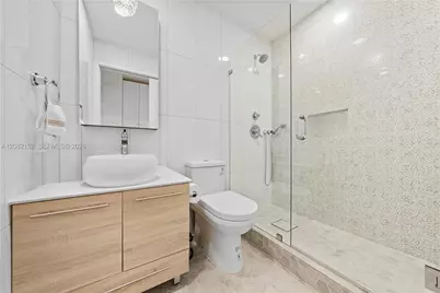 1077 NW 170th Ave, Pembroke Pines, FL 33028 - Photo 9