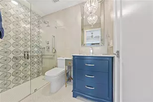 1077 NW 170th Ave, Pembroke Pines, FL 33028 - Photo 11