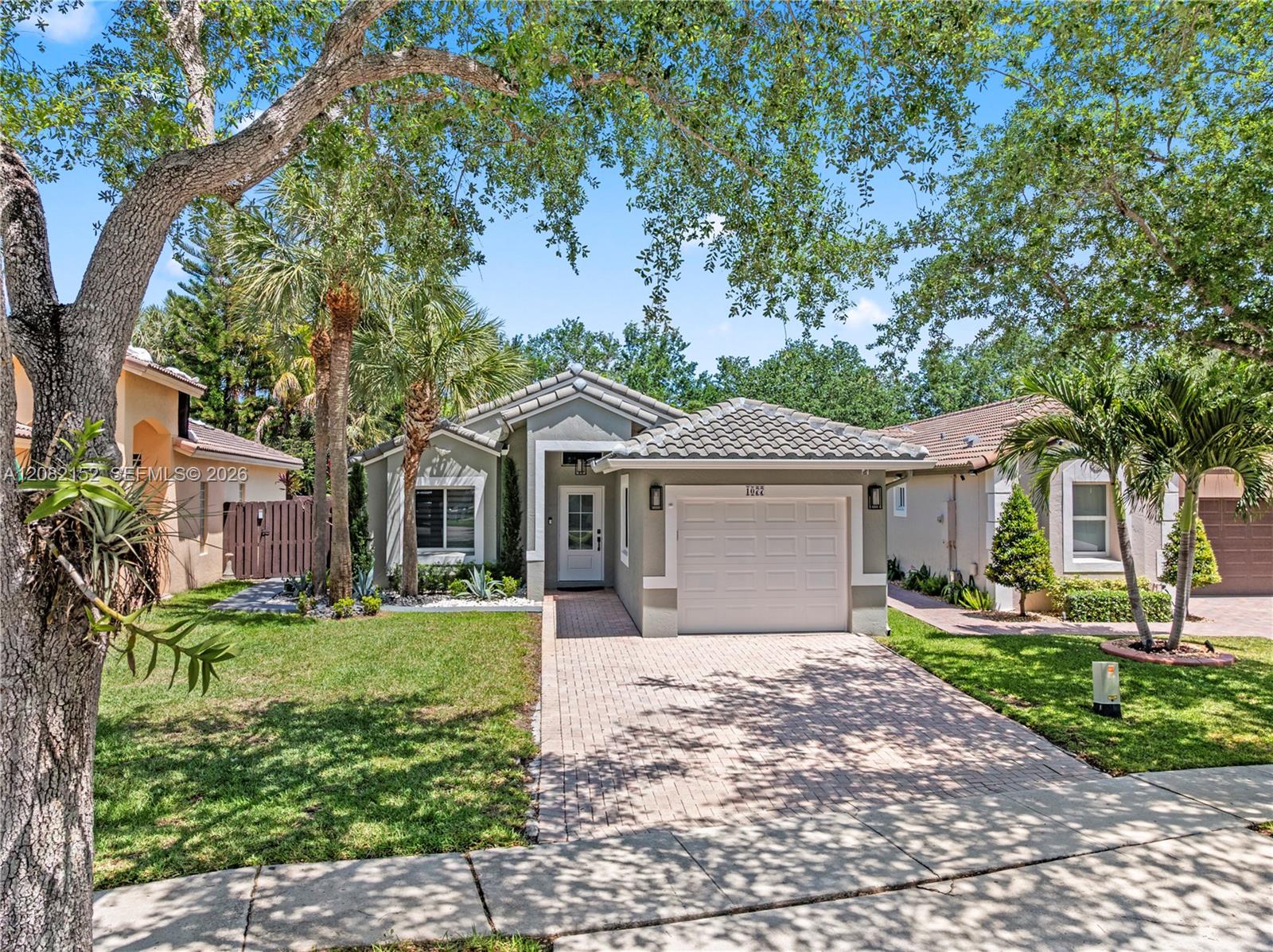 1077 NW 170th Ave - 1077 NW 170th Ave, Pembroke Pines, FL 33028 Luxury Property | Jose Angel Pina