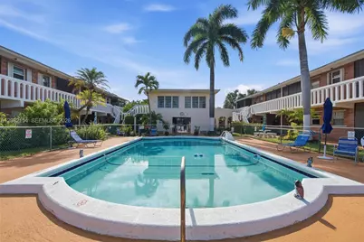 160 NE 8th Ave #1A, Hallandale Beach, FL 33009 - Photo 19