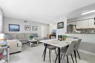 160 NE 8th Ave, Hallandale Beach, FL 33009 - Photo 5