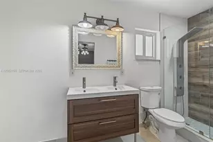 10711 SW 70th St, Miami, FL 33173 - Photo 9