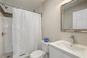 10711 SW 70th St, Miami, FL 33173 - Photo 19